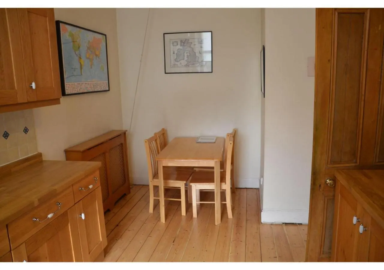 에든버러 Joivy 1 Bed Flat Near Royal Botanic Gardens 아파트 영국