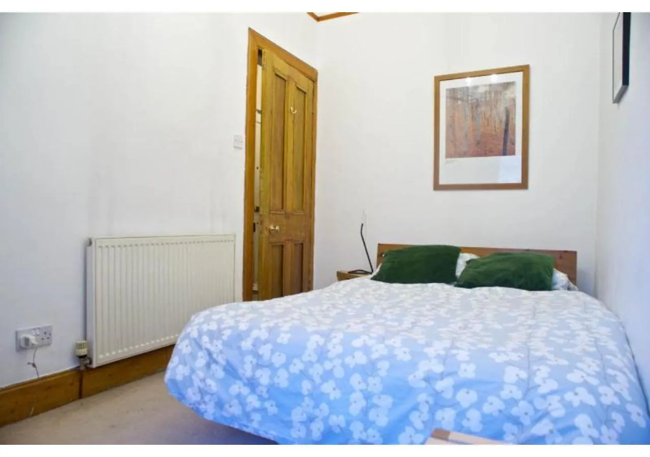 에든버러 Joivy 1 Bed Flat Near Royal Botanic Gardens 아파트